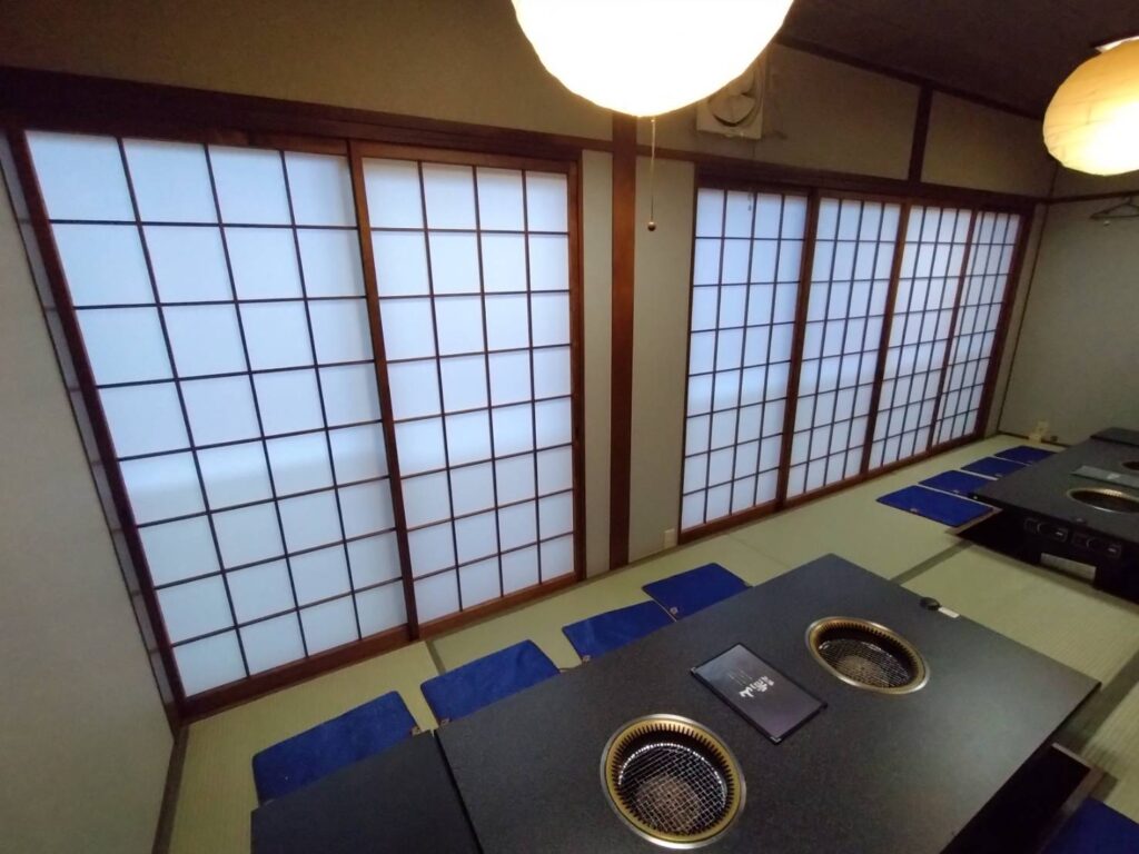 焼肉店 障子張り替え 施工後②