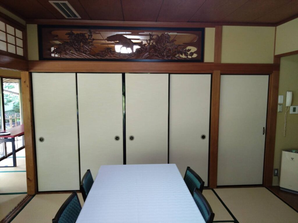 飯塚市 料亭 広間 ふすま張替え