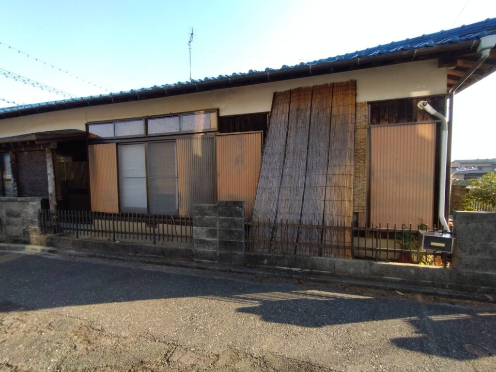 飯塚市 フェンス取替え 施工前